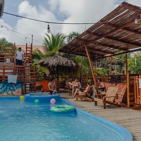 El Zoo Hostel, Bar & Pool Palomino Dış mekan fotoğraf